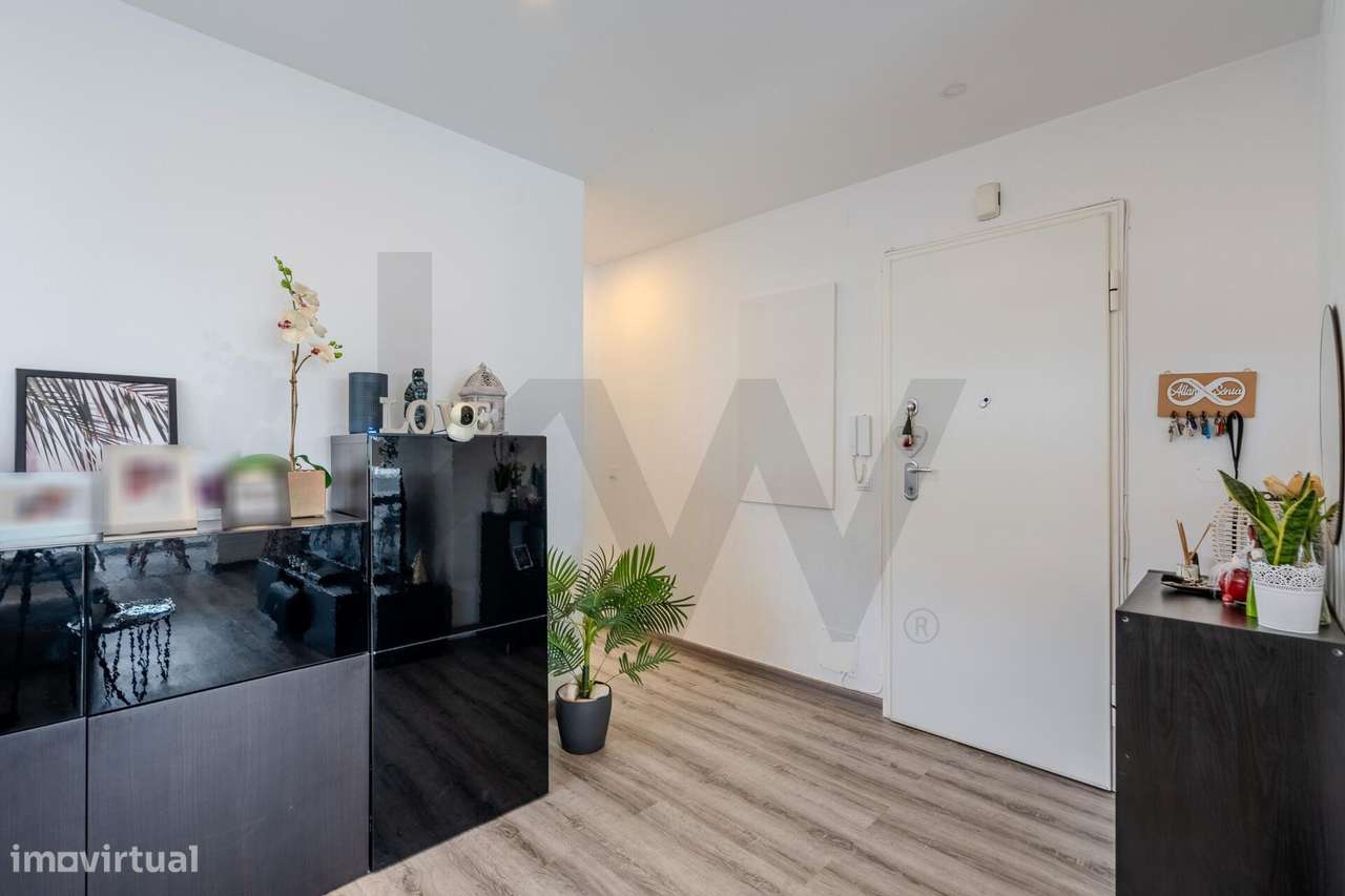 T1 convertido em T2, remodelado, com Terraço Exclusivo – Modernidade e - Grande imagem: 2/46