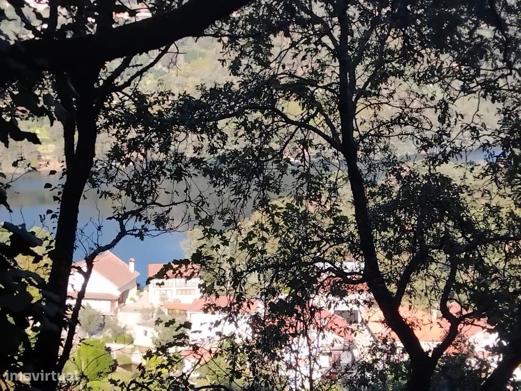 Terreno para Construção - Grande imagem: 1/10