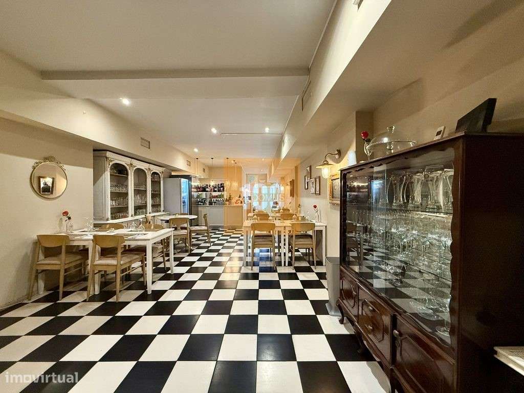 Trespasse de restaurante em Cedofeita - Grande imagem: 1/24