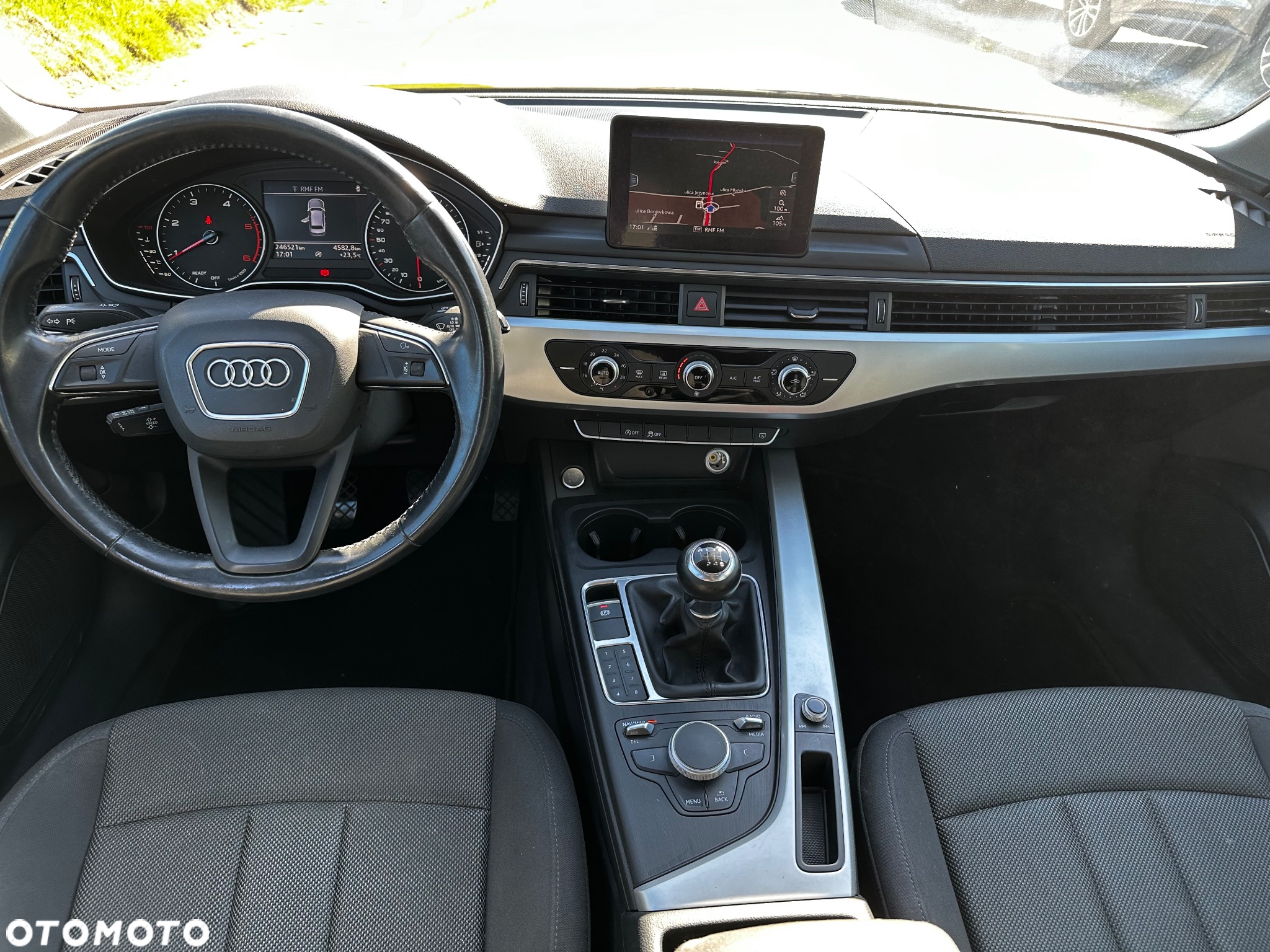 Audi A4 Avant 2.0 TDI - 9
