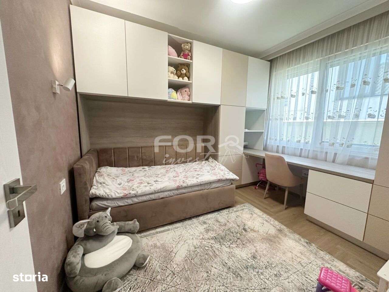 Casa moderna cu 4 camere de vanzare strada Piersicilor, zona Oncea - Imagine principală: 5/20