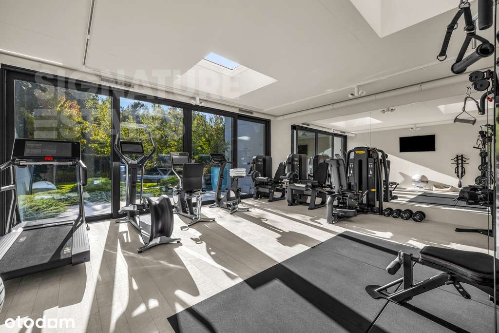 Spektakularna willa z basenem w Konstancinie-6