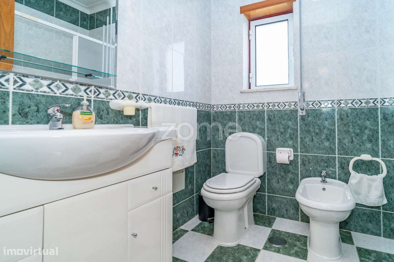 Apartamento T3+Garagem e Arrumo-23