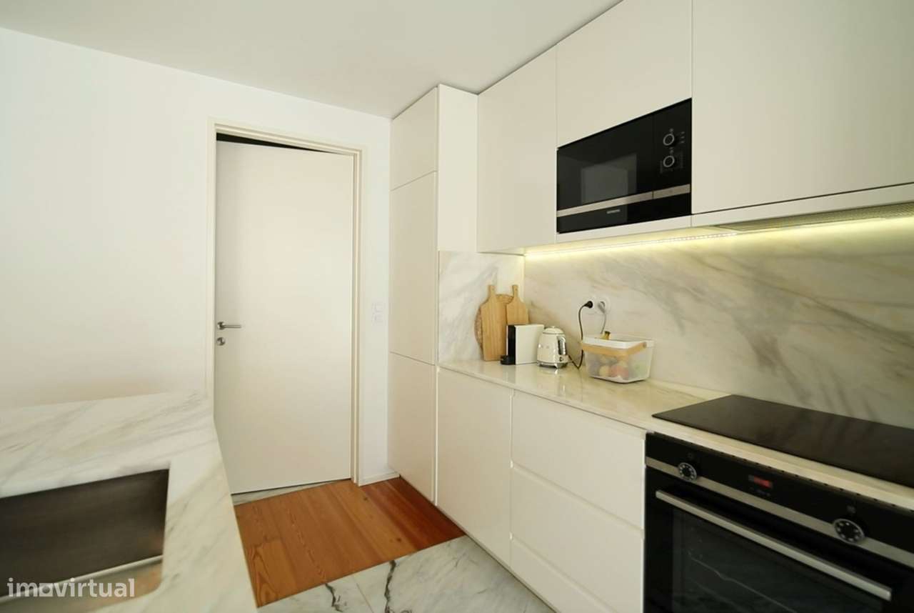 Apartamento T3 de Excelência em Matosinhos, terraço de 40 m² e lugar d-10