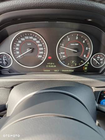 BMW Seria 3 320d M Sport - 16