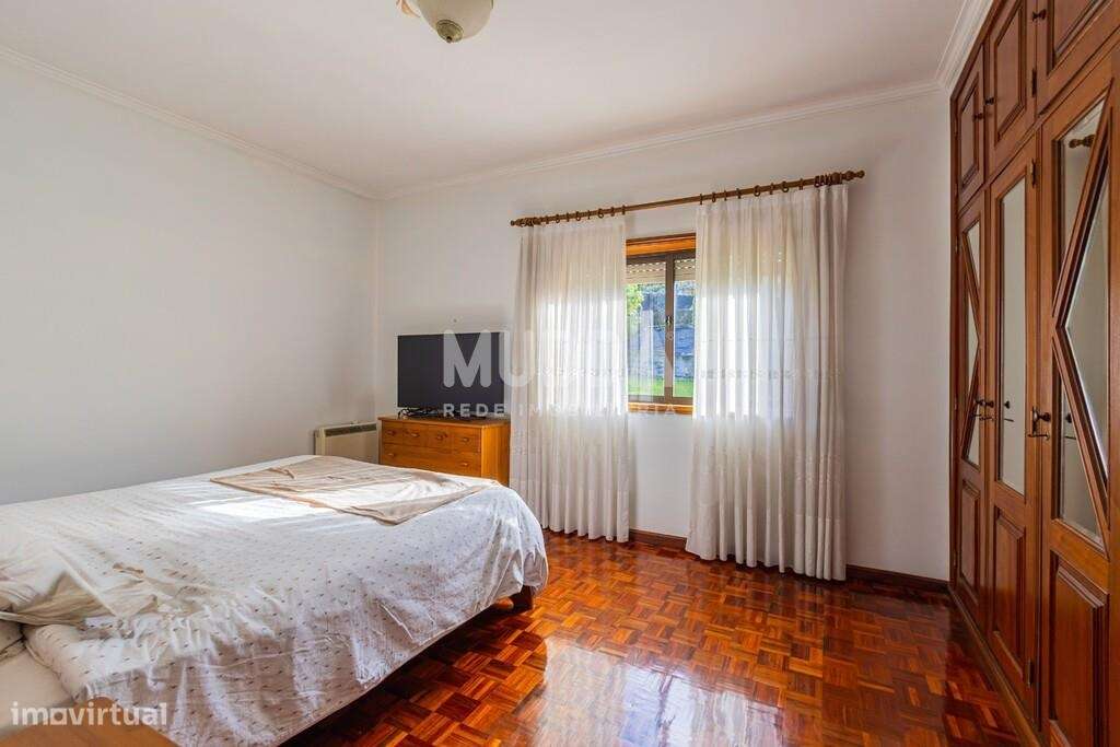 Moradia T4+ com Jardim e Pomar em Escapães, Santa Maria da Feira-14