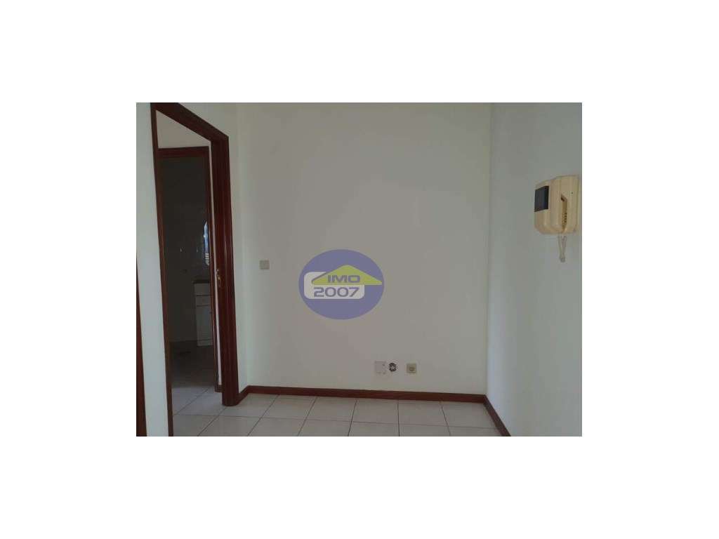 Apartamento T3 em Oliveira do Douro - Grande imagem: 4/14