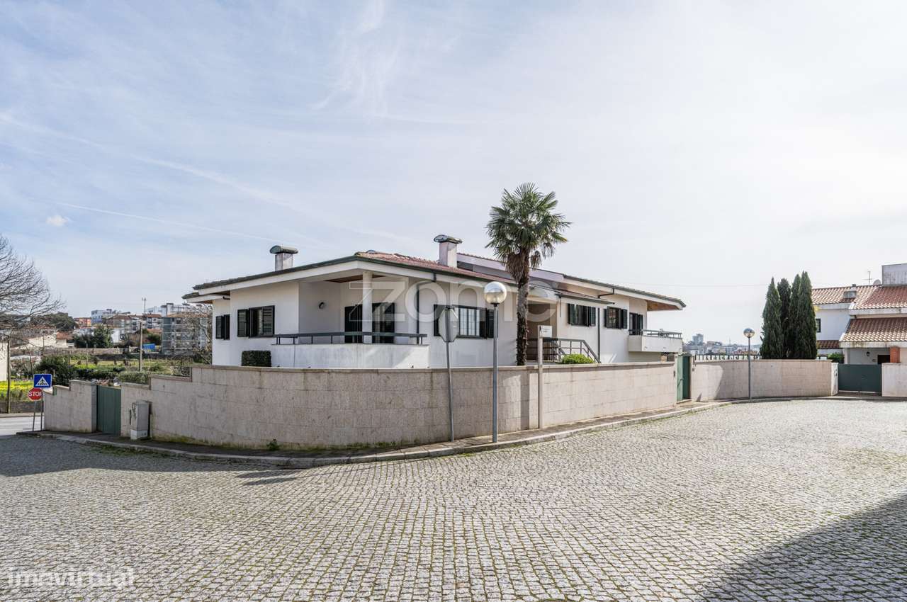 Moradia de luxo T4 - Maia | Pedrouços - Grande imagem: 5/51