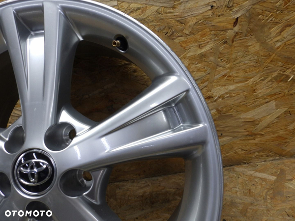 Felgi Toyota RAV4 Lexus 18x7J Et35 5x114.3 - 5