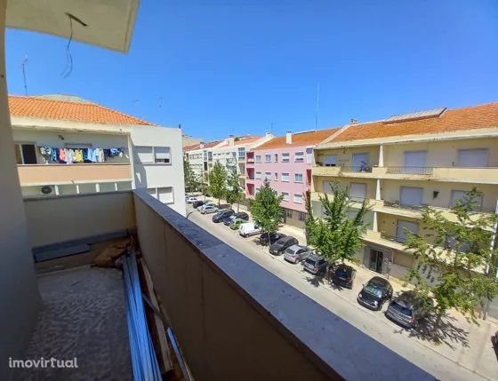 Apartamento de 3 Assoalhadas com Remodelação em Curso!