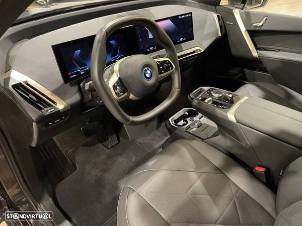 BMW iX xDrive 40 - 18