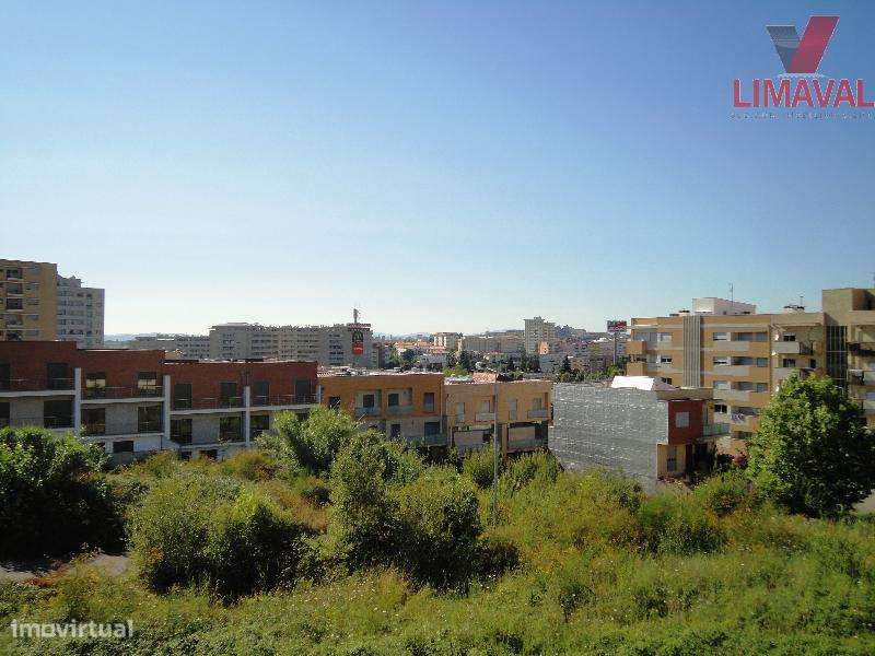 T1+1 Mobilado F2-1º Direito Trás - Grande imagem: 2/13