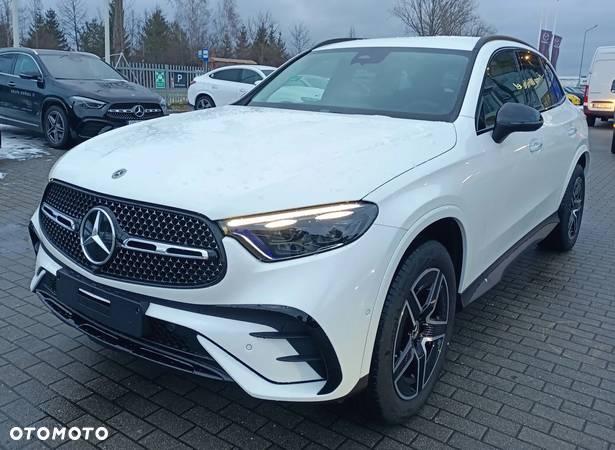 Mercedes-Benz GLC 300 de 4-Matic AMG Line - 3