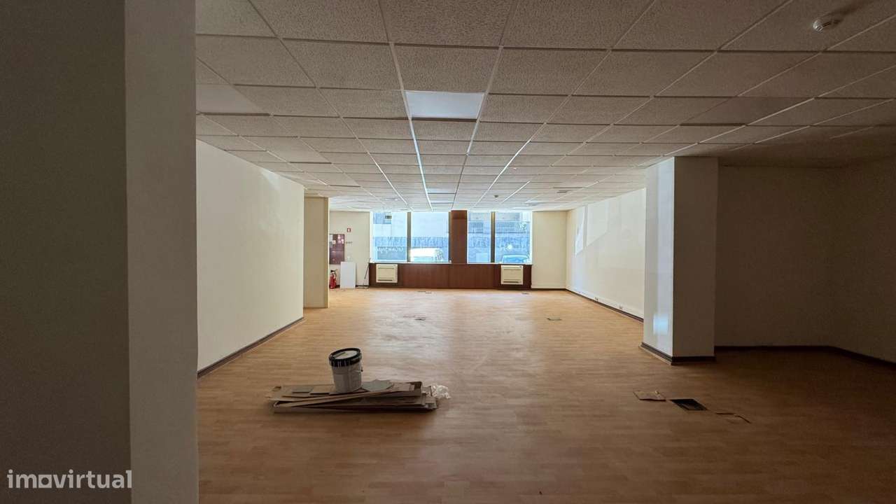 Escritório Arrendamento | Arroios | Junto ao metro | Av Almirante Reis - Grande imagem: 4/10