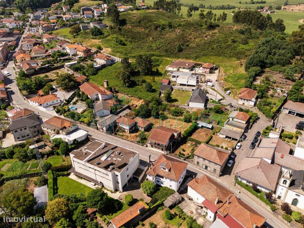 Moradias para Restauro com Terreno de Construção em Vila Nova do Ca...-17