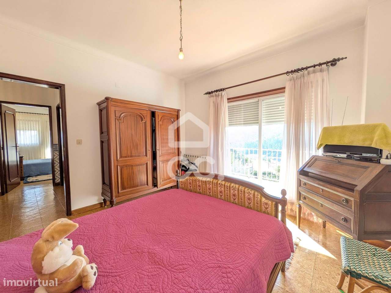 Excelente Moradia à Venda com Ótima Localização – Conforto e Qualidade - Grande imagem: 3/34