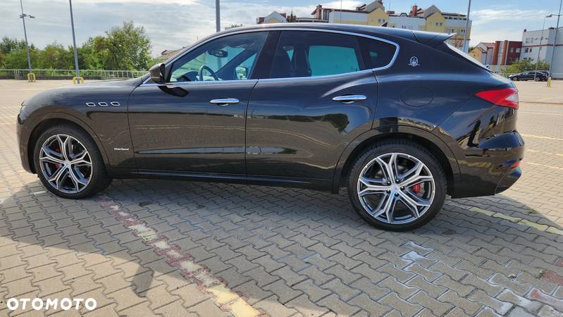 Maserati Levante Q4 GranSport - 11