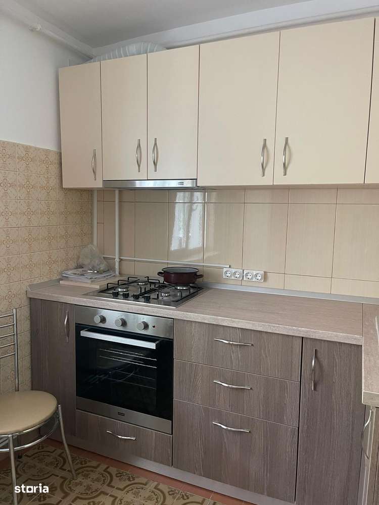 Inchiriez apartament trei camere, Eremia Grigorescu, renovat, Pitesti - Imagine principală: 2/20