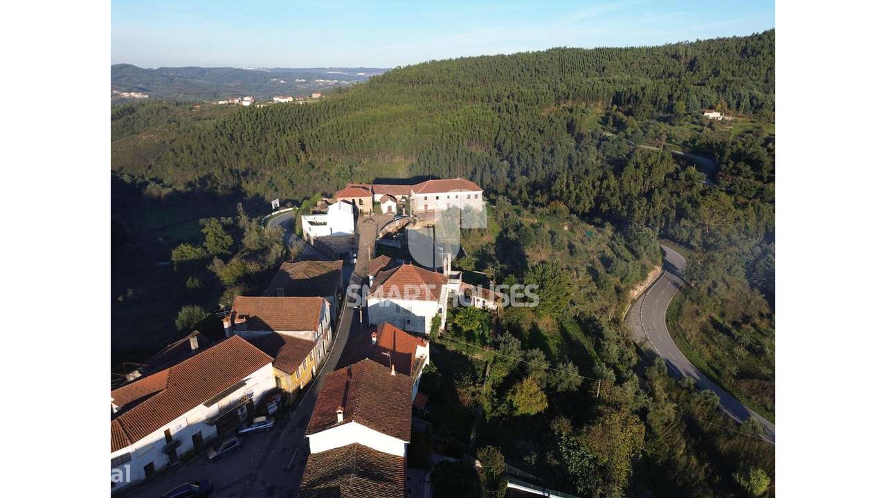 Moradia T4+T2 Pombeiro c/ terreno-44