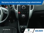 Kia Venga - 16