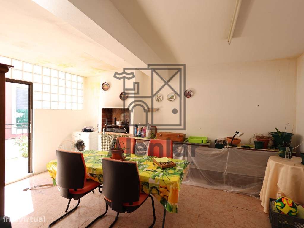 Moradia no Centro de Alenquer - Oportunidade-34