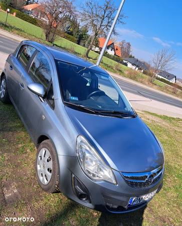 Opel Corsa 1.2 16V Essentia - 13