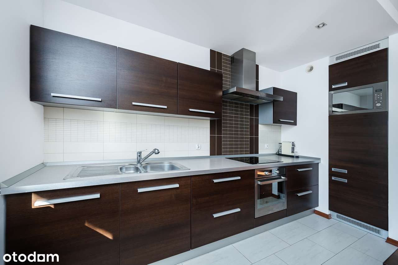 Apartament dla tych, którzy cenią dużo przestrzeni i światła-5