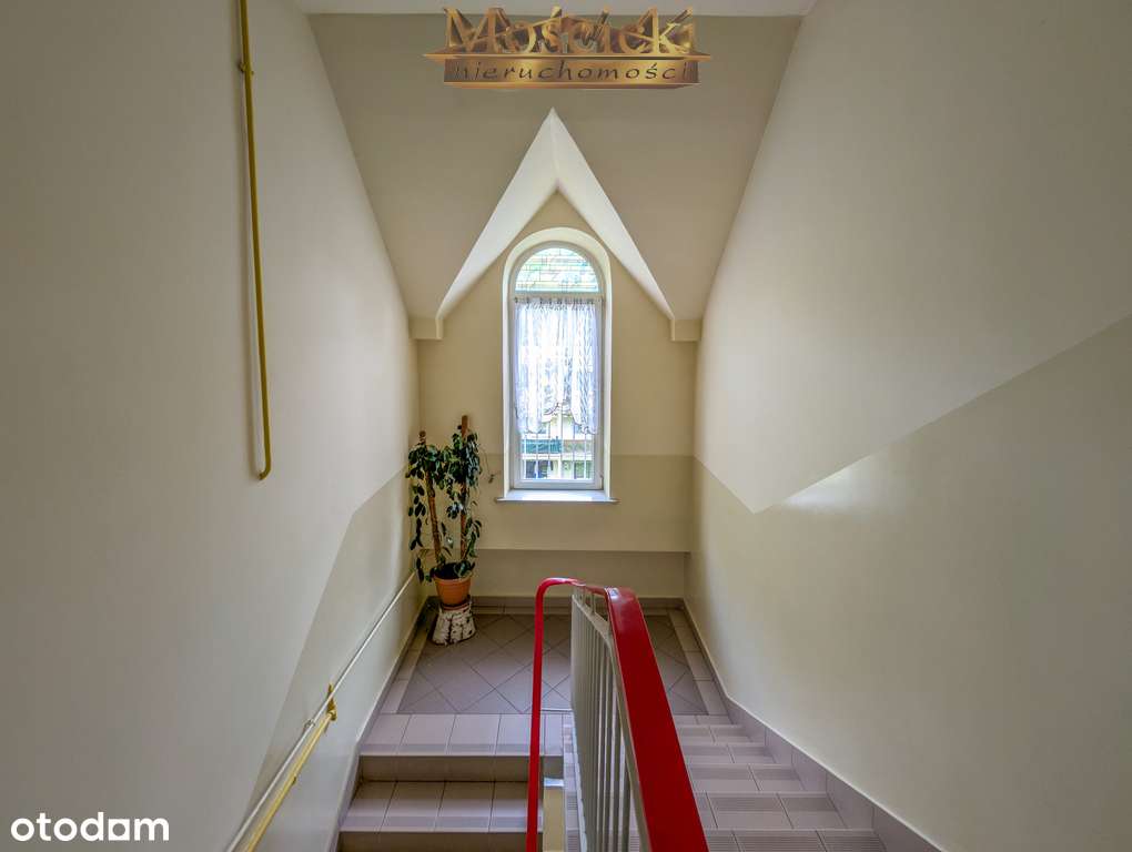 2 poziomowe mieszkanie 3 pokoje w sercu Anina-13