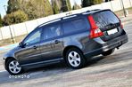 Volvo V70 2.0D Momentum - 24