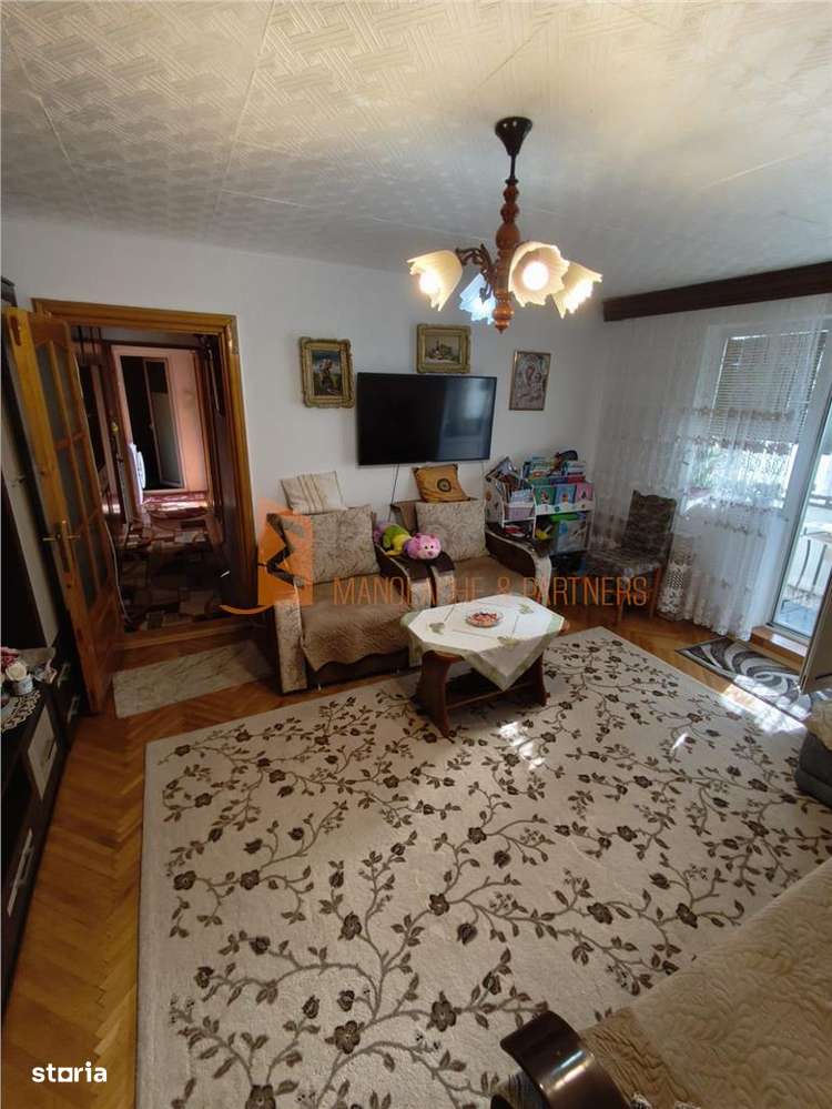 Apartament 3 camere cf 1 semidecomandat zona Micro 5 - Imagine principală: 2/9