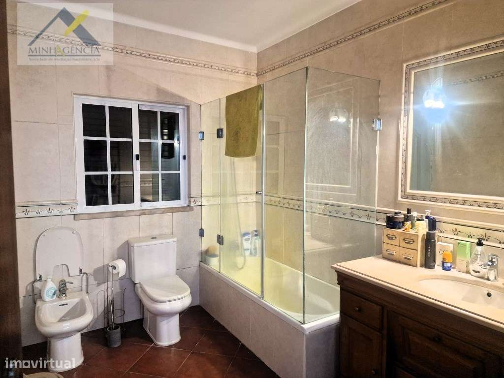 Moradia Isolada T4 com lote de 4454 m2 em Cajados-19