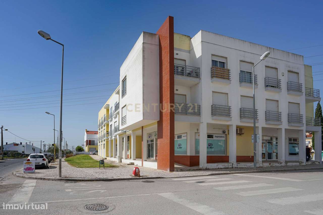 Apartamento T3 Excelentes áreas-37