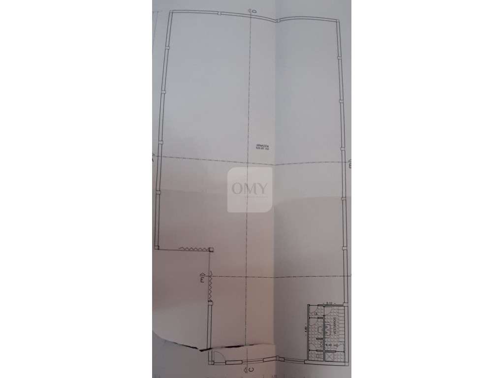 Armazém na Zona Industrial de Constantim em Vila Real - Grande imagem: 5/5