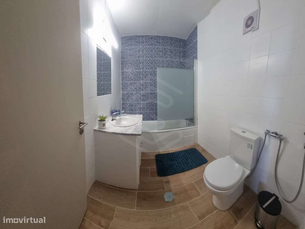 Apartamento T1 remodelado na Praia da Rocha, Portimão-12