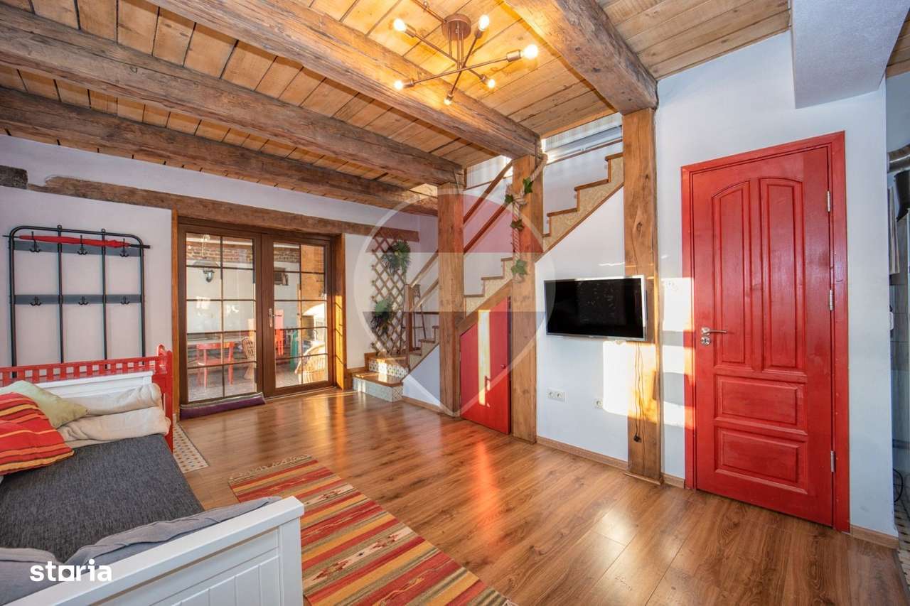 Casă cu două corpuri, teren 835 mp, str. I.L. Caragiale, Râșnov-5