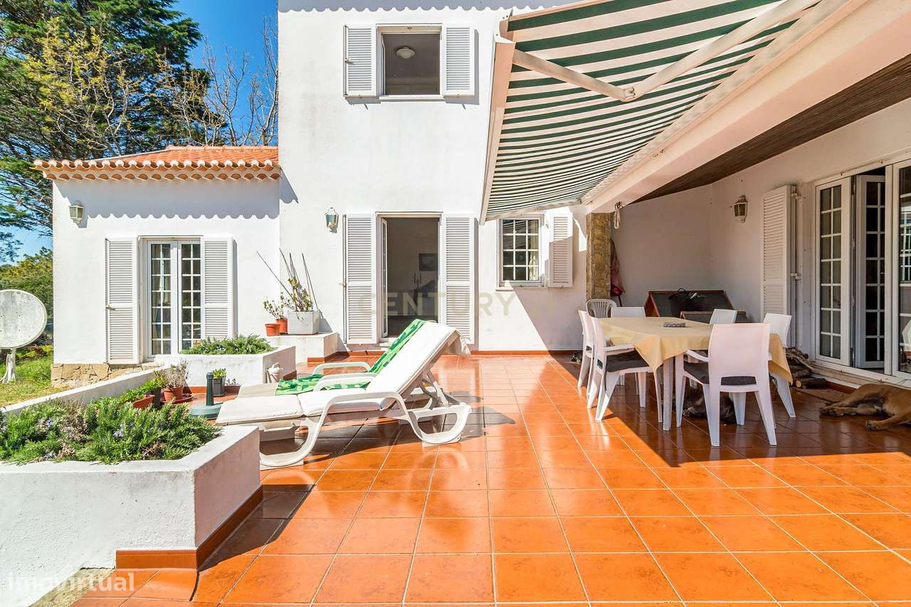 Quinta de 14000m2 com moradia T4 e piscina | Sintra-25