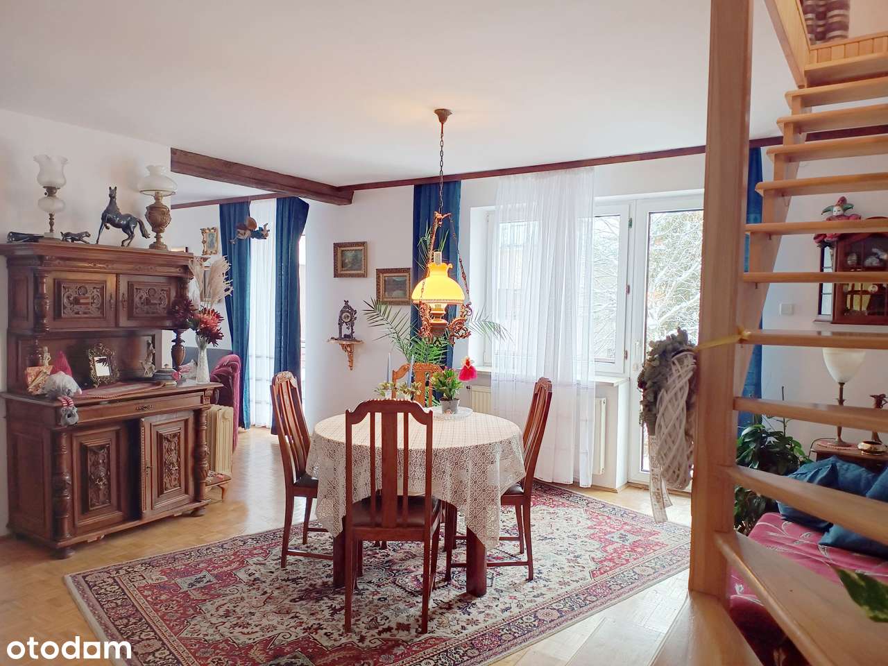 Gotowy do zamieszkania-dom 300 m2 z 2 niezależnymi mieszkaniami (2KW).-0