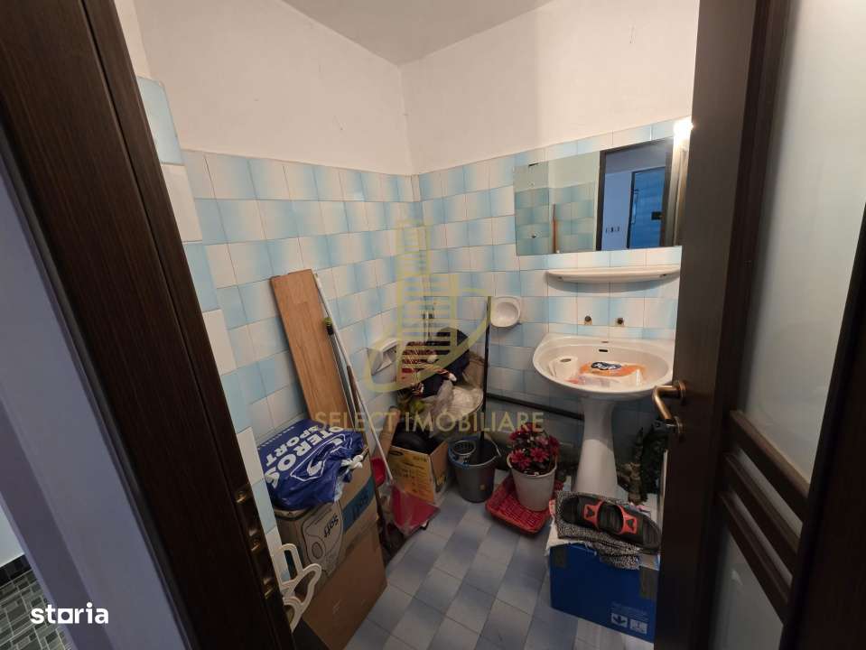 Apartament de 3 camere, decomandat, 66 mp., zona Sens-9