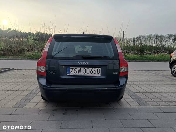 Volvo V50 2.0D Momentum - 12