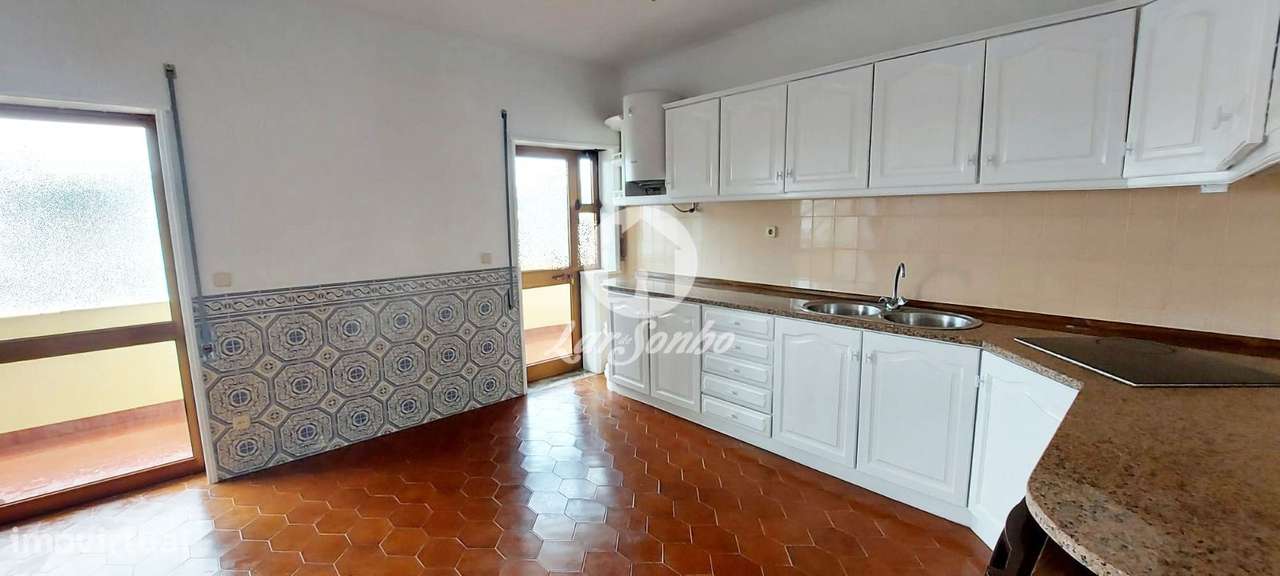 Apartamento T1 com terraço de 50m2 a 500m da praia da Amorosa, Vian... - Grande imagem: 3/22