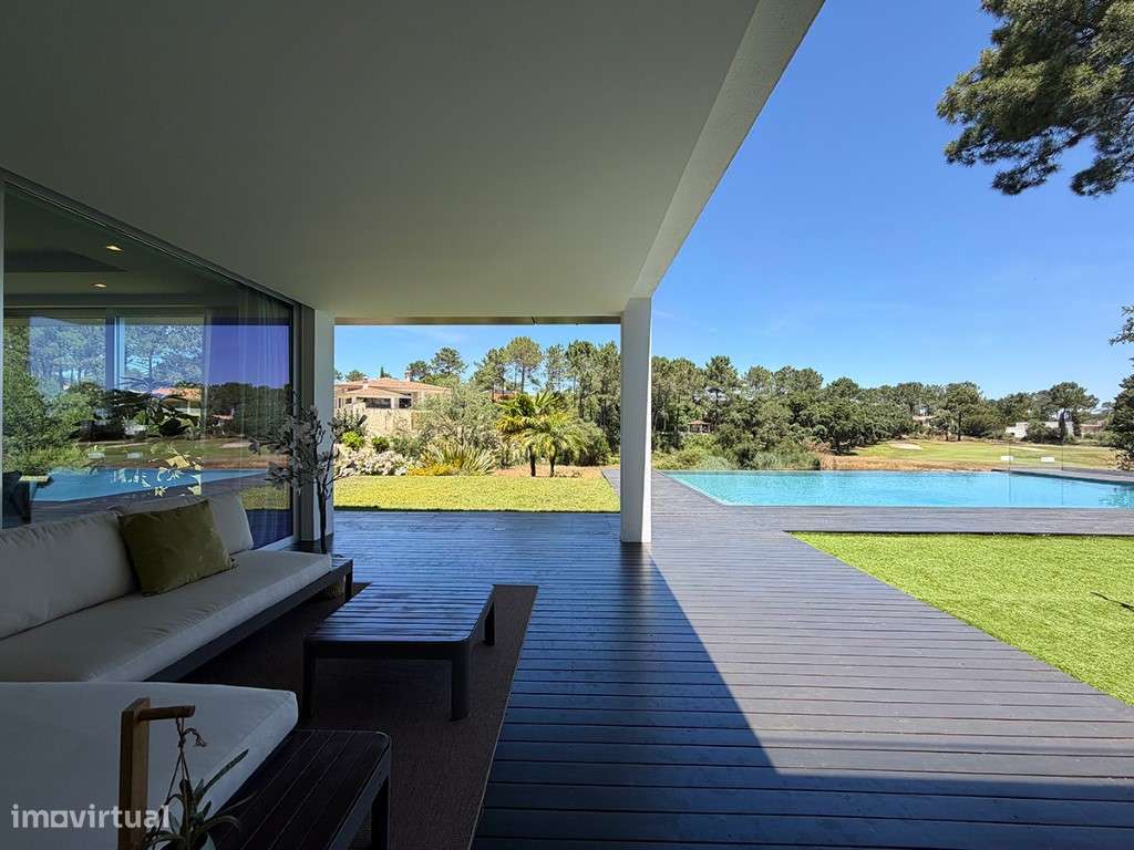 Moradia T6 na Quinta do Peru com vista para lago e campo de Golfe-46