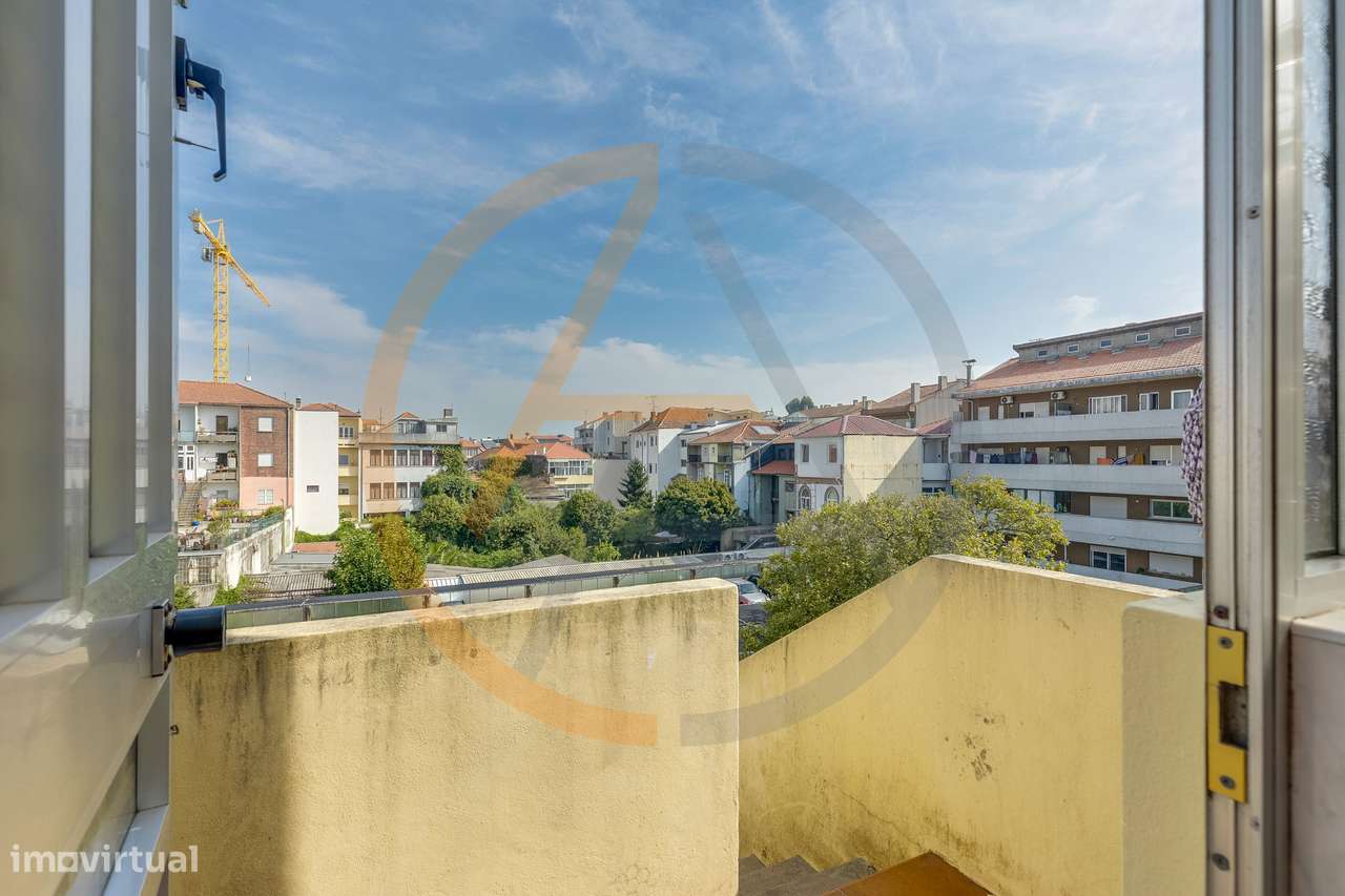 Apartamento T1 com Espaço Exterior | Cedofeita-27