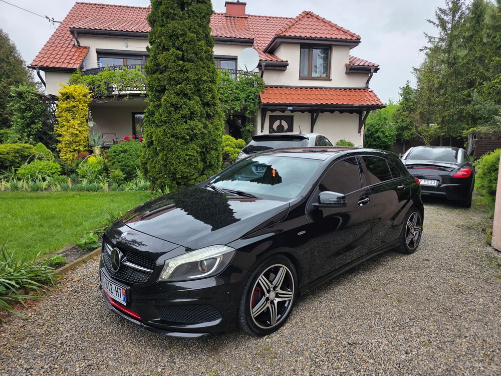 Mercedes-Benz A W176 250 7G-DCT AMG Line 2013
