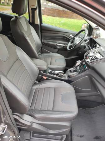 Ford Kuga 2.0 TDCi 4WD Powershift Titanium - 8