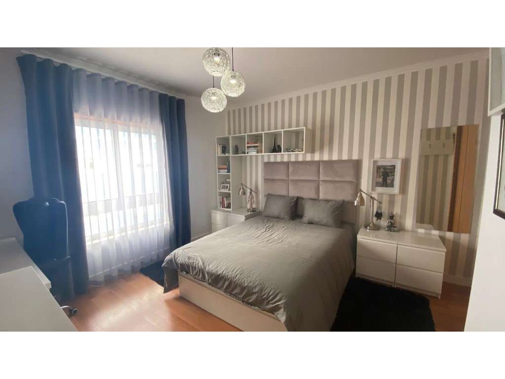 Moradia geminada triplex T3 + 1 - Grande imagem: 3/34