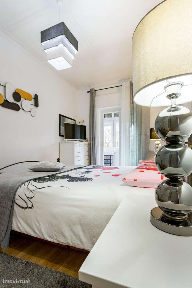 T2 Remodelado - Torre da Marinha 1 andar-22