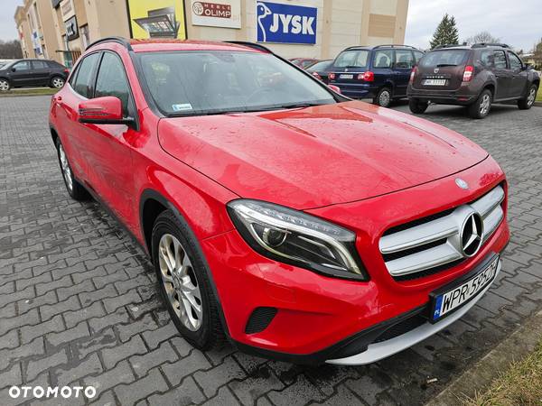 Mercedes-Benz GLA 200 - 18