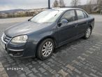 Volkswagen Jetta 1.6 Trendline - 2