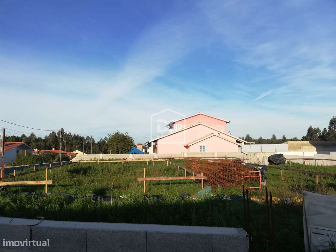 Moradia T4 geminada - Grande imagem: 4/14