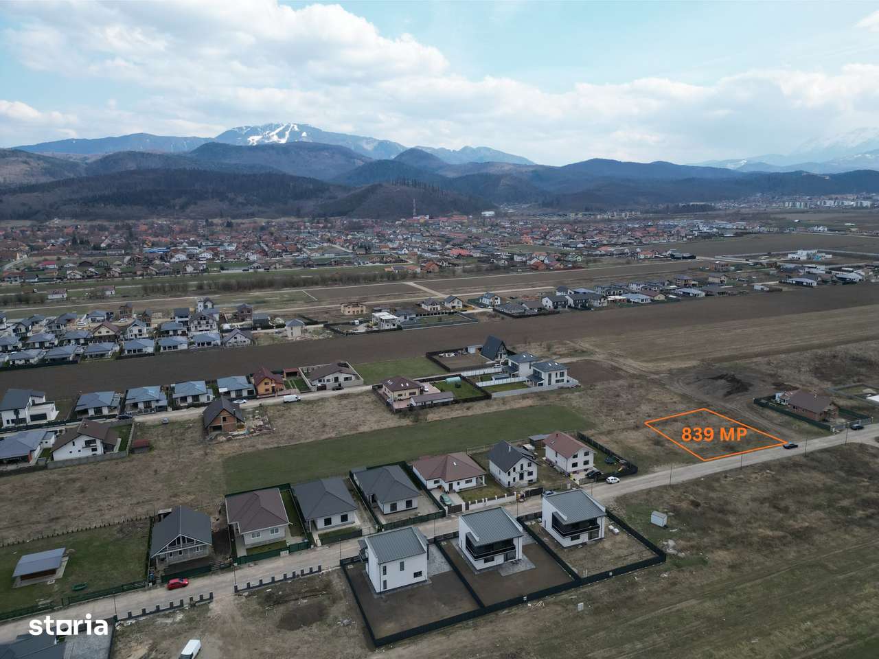 Teren Cristian- Panorama si Utilitati-2